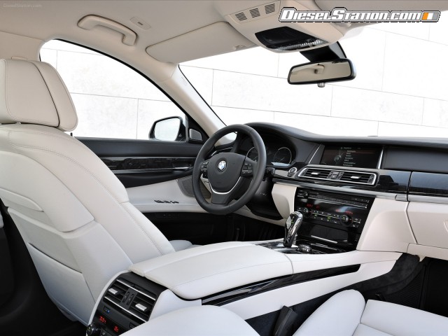BMW 7 Series 2013 Picture #21 BMW 7 Series 2013 Picture #21