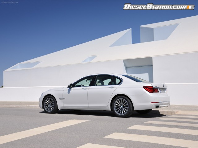 BMW 7 Series 2013 Picture #25 BMW 7 Series 2013 Picture #25