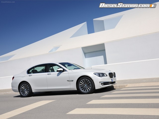 BMW 7 Series 2013 Picture #43 BMW 7 Series 2013 Picture #43