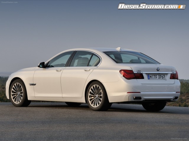 BMW 7 Series 2013 Picture #0 BMW 7 Series 2013 Picture #0