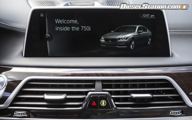 BMW 7 Series UK Version 2016 Widescreen Picture #2 BMW 7 Series UK Version 2016 Widescreen Picture #2