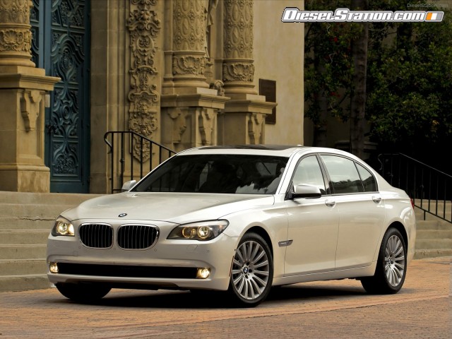 BMW 750Li 2011 Picture #31 BMW 750Li 2011 Picture #31