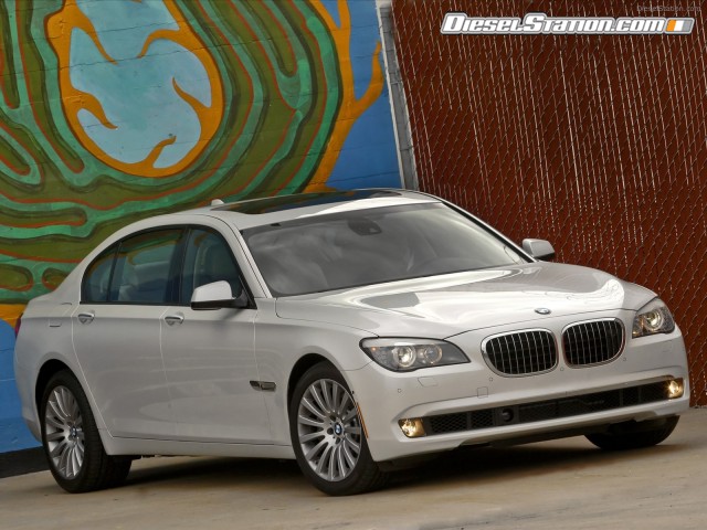 BMW 750Li 2011 Picture #4 BMW 750Li 2011 Picture #4