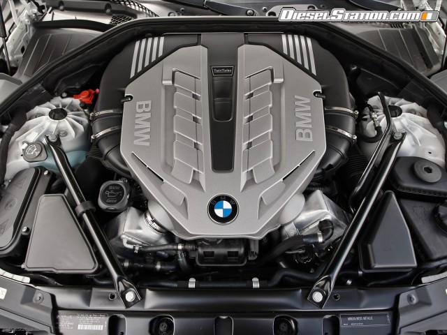 BMW 750Li 2011 Picture #2 BMW 750Li 2011 Picture #2