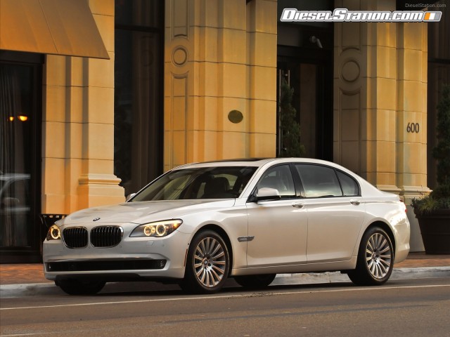 BMW 750Li 2011 Picture #8 BMW 750Li 2011 Picture #8