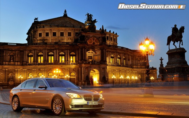 BMW 750Li 2011 Widescreen Picture #83 BMW 750Li 2011 Widescreen Picture #83