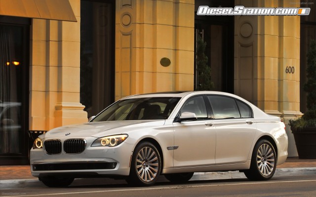 BMW 750Li 2011 Widescreen Picture #16 BMW 750Li 2011 Widescreen Picture #16