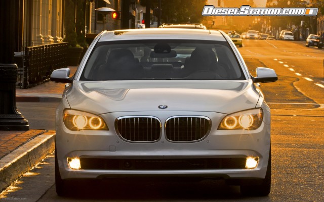 BMW 750Li 2011 Widescreen Picture #39 BMW 750Li 2011 Widescreen Picture #39