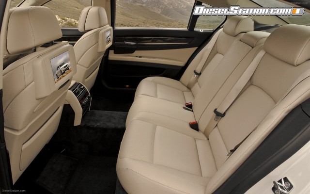 BMW 750Li 2011 Widescreen Picture #82 BMW 750Li 2011 Widescreen Picture #82