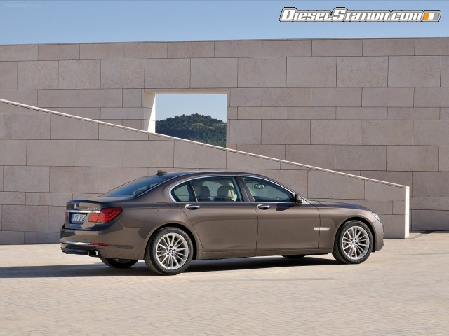 BMW 750Li 2013 Picture #4 BMW 750Li 2013 Picture #4