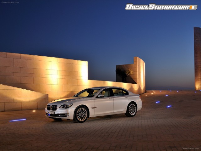 BMW 750Li 2013 Picture #36 BMW 750Li 2013 Picture #36