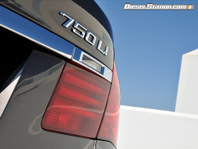 BMW 750Li 2013 Picture #10 BMW 750Li 2013 Picture #10