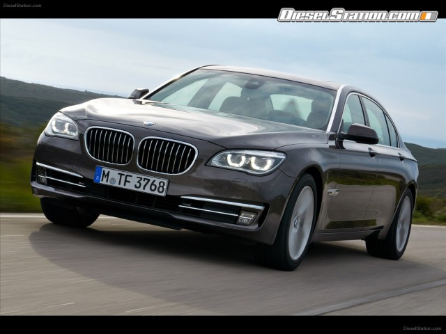 BMW 750Li 2013 Picture #29 BMW 750Li 2013 Picture #29