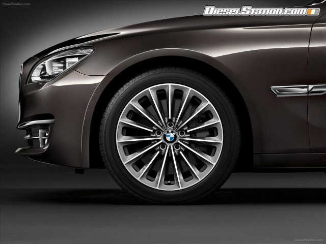BMW 750Li 2013 Picture #22 BMW 750Li 2013 Picture #22