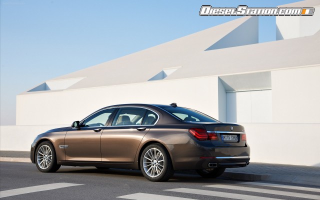 BMW 750Li 2013 Widescreen Picture #16 BMW 750Li 2013 Widescreen Picture #16