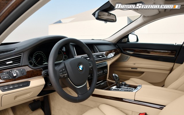 BMW 750Li 2013 Widescreen Picture #5 BMW 750Li 2013 Widescreen Picture #5
