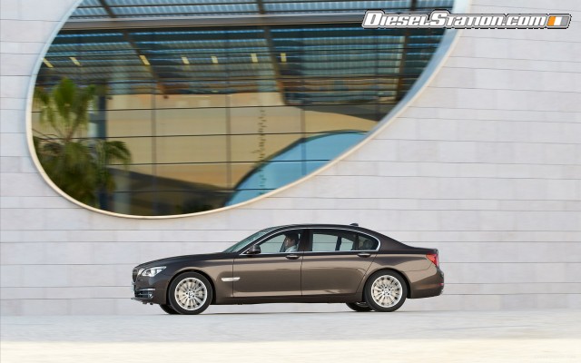 BMW 750Li 2013 Widescreen Picture #13 BMW 750Li 2013 Widescreen Picture #13