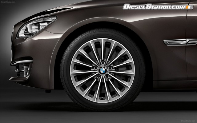 BMW 750Li 2013 Widescreen Picture #28 BMW 750Li 2013 Widescreen Picture #28