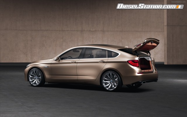 BMW Concept 5 Series Gran Turismo 2009 Widescreen Picture #2 BMW Concept 5 Series Gran Turismo 2009 Widescreen Picture #2