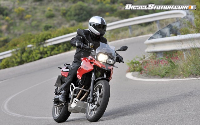 BMW F 700 GS 2012 Widescreen Picture #2 BMW F 700 GS 2012 Widescreen Picture #2