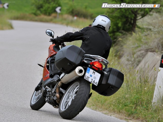 BMW F 800 GT 2013 Picture #13 BMW F 800 GT 2013 Picture #13