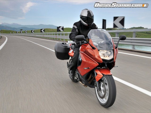 BMW F 800 GT 2013 Picture #19 BMW F 800 GT 2013 Picture #19