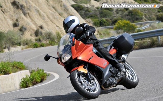 BMW F 800 GT 2013 Widescreen Picture #10 BMW F 800 GT 2013 Widescreen Picture #10