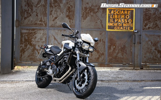 BMW F800 R Widescreen Picture #2 BMW F800 R Widescreen Picture #2