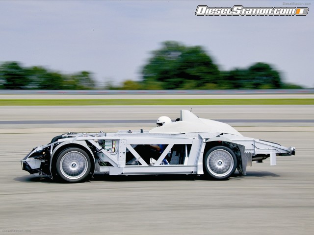 BMW H2R Hydrogen Racecar 2004 Picture #16 BMW H2R Hydrogen Racecar 2004 Picture #16
