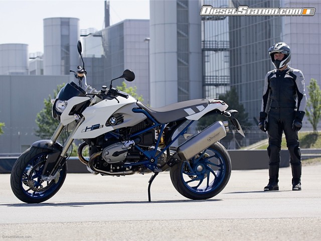 BMW HP2 MEGAMOTO Picture #7 BMW HP2 MEGAMOTO Picture #7