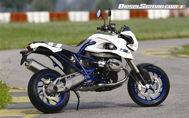 BMW HP2 MEGAMOTO Widescreen Picture #13 BMW HP2 MEGAMOTO Widescreen Picture #13