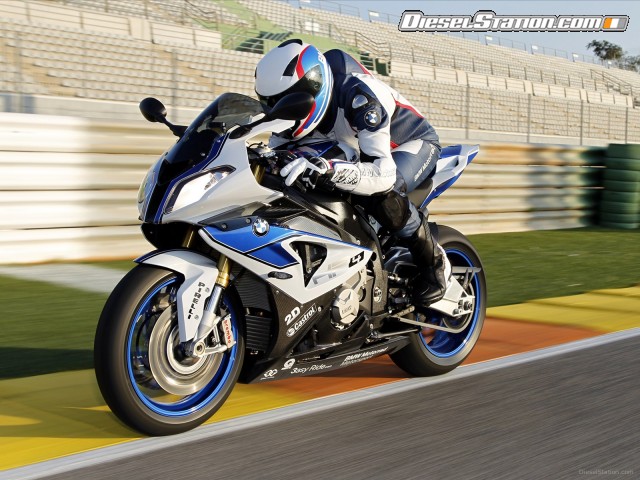 BMW HP4 2013 Picture #29 BMW HP4 2013 Picture #29