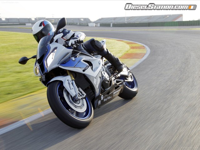 BMW HP4 2013 Picture #16 BMW HP4 2013 Picture #16