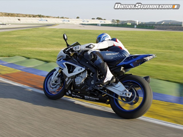 BMW HP4 2013 Picture #34 BMW HP4 2013 Picture #34