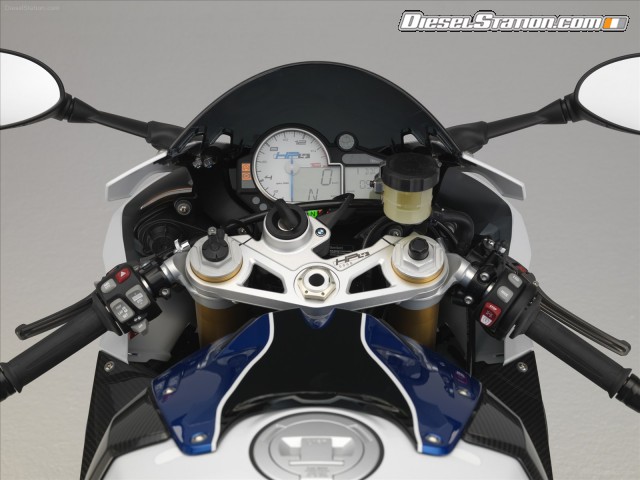 BMW HP4 2013 Picture #7 BMW HP4 2013 Picture #7