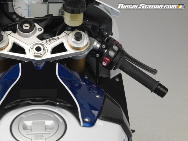 BMW HP4 2013 Picture #39 BMW HP4 2013 Picture #39