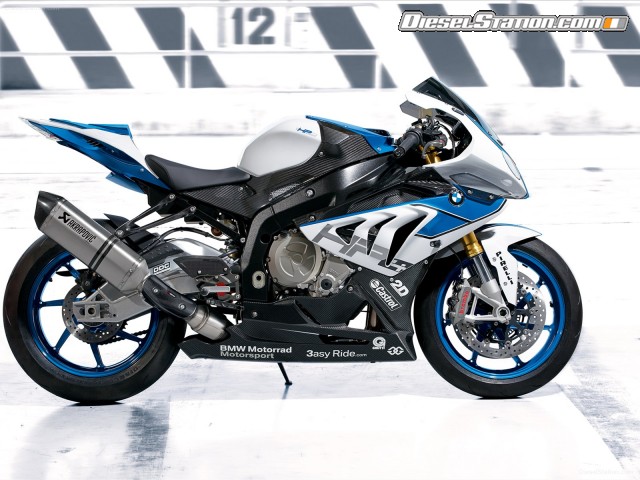 BMW HP4 2013 Picture #17 BMW HP4 2013 Picture #17