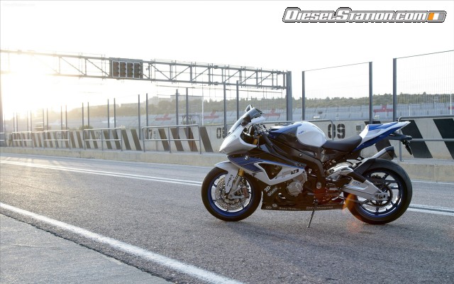 BMW HP4 2013 Widescreen Picture #24 BMW HP4 2013 Widescreen Picture #24