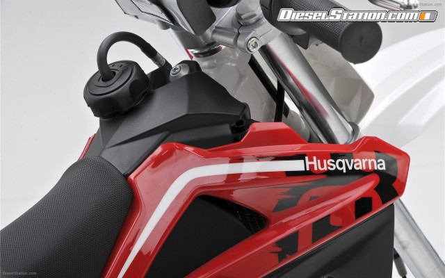 BMW Husqvarna CR and SM 50 Widescreen Picture #16 BMW Husqvarna CR and SM 50 Widescreen Picture #16