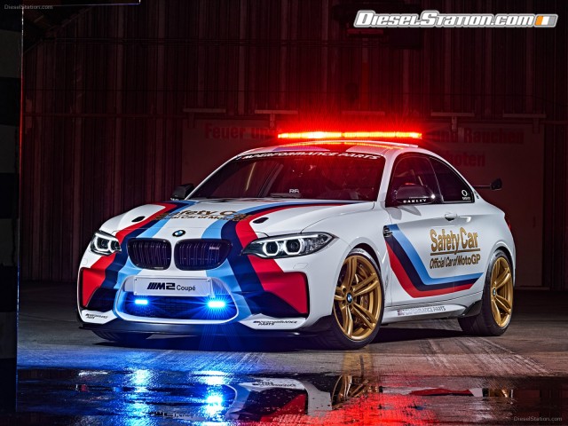 BMW M2 MotoGP Safety Car 2016 Picture #3 BMW M2 MotoGP Safety Car 2016 Picture #3