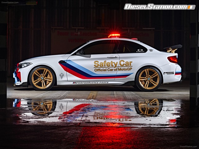 BMW M2 MotoGP Safety Car 2016 Picture #6 BMW M2 MotoGP Safety Car 2016 Picture #6
