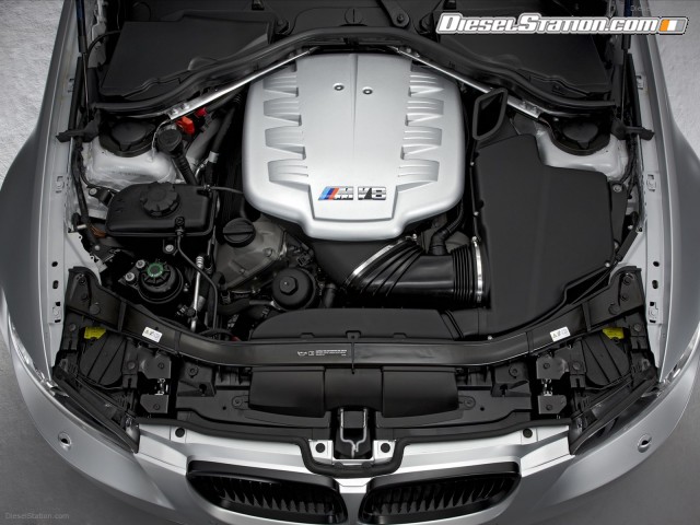 BMW M3 CRT 2012 Picture #12 BMW M3 CRT 2012 Picture #12