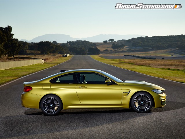 BMW M4 Coupe 2015 Picture #2 BMW M4 Coupe 2015 Picture #2