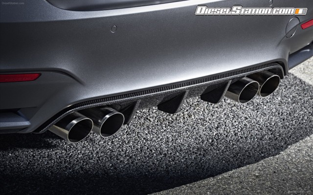 BMW M4 GTS 2016 Widescreen Picture #2 BMW M4 GTS 2016 Widescreen Picture #2