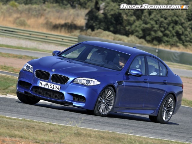 BMW M5 2013 Picture #4 BMW M5 2013 Picture #4