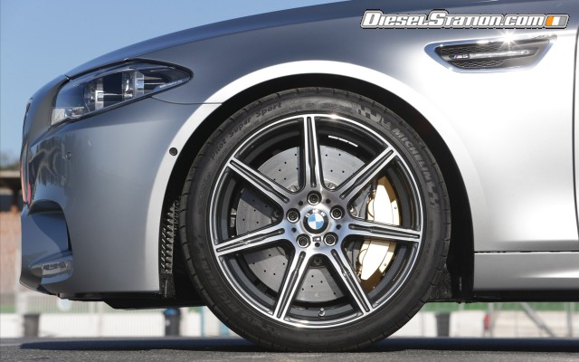 BMW M5 2014 Widescreen Picture #2 BMW M5 2014 Widescreen Picture #2