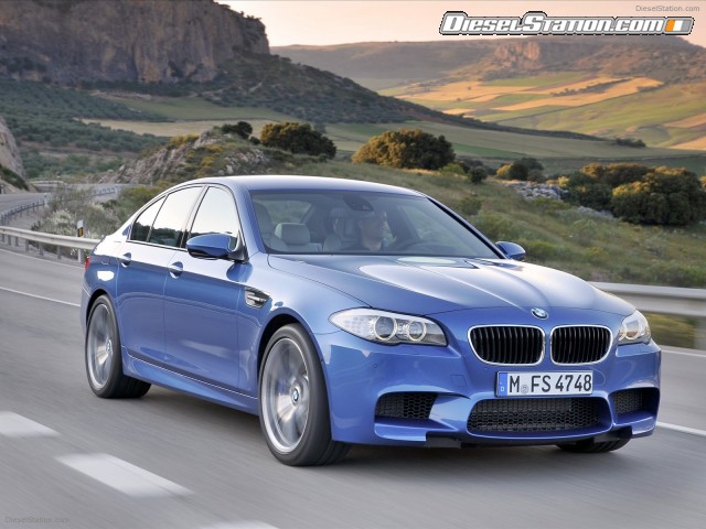 BMW M5 Saloon 2012 Picture #69 BMW M5 Saloon 2012 Picture #69