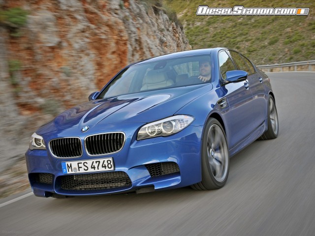 BMW M5 Saloon 2012 Picture #70 BMW M5 Saloon 2012 Picture #70