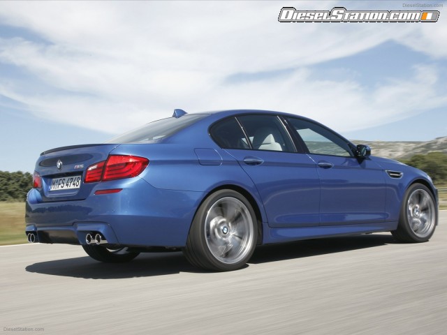 BMW M5 Saloon 2012 Picture #53 BMW M5 Saloon 2012 Picture #53