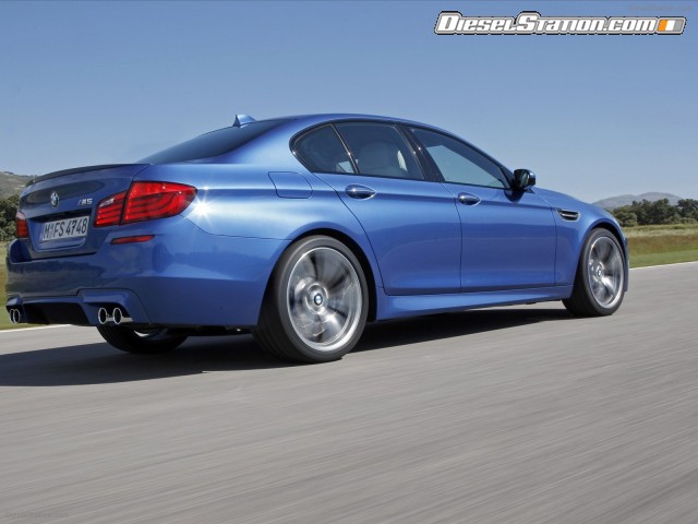 BMW M5 Saloon 2012 Picture #51 BMW M5 Saloon 2012 Picture #51